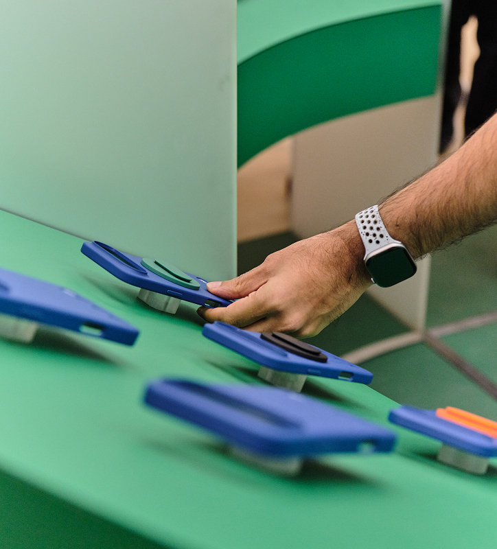 FROM SCREEN TO STORE