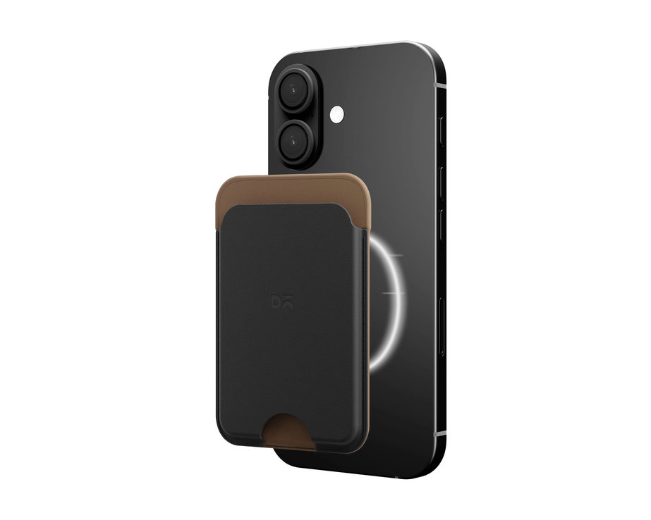 SNAP ON SLEEK SOPHISTICATION