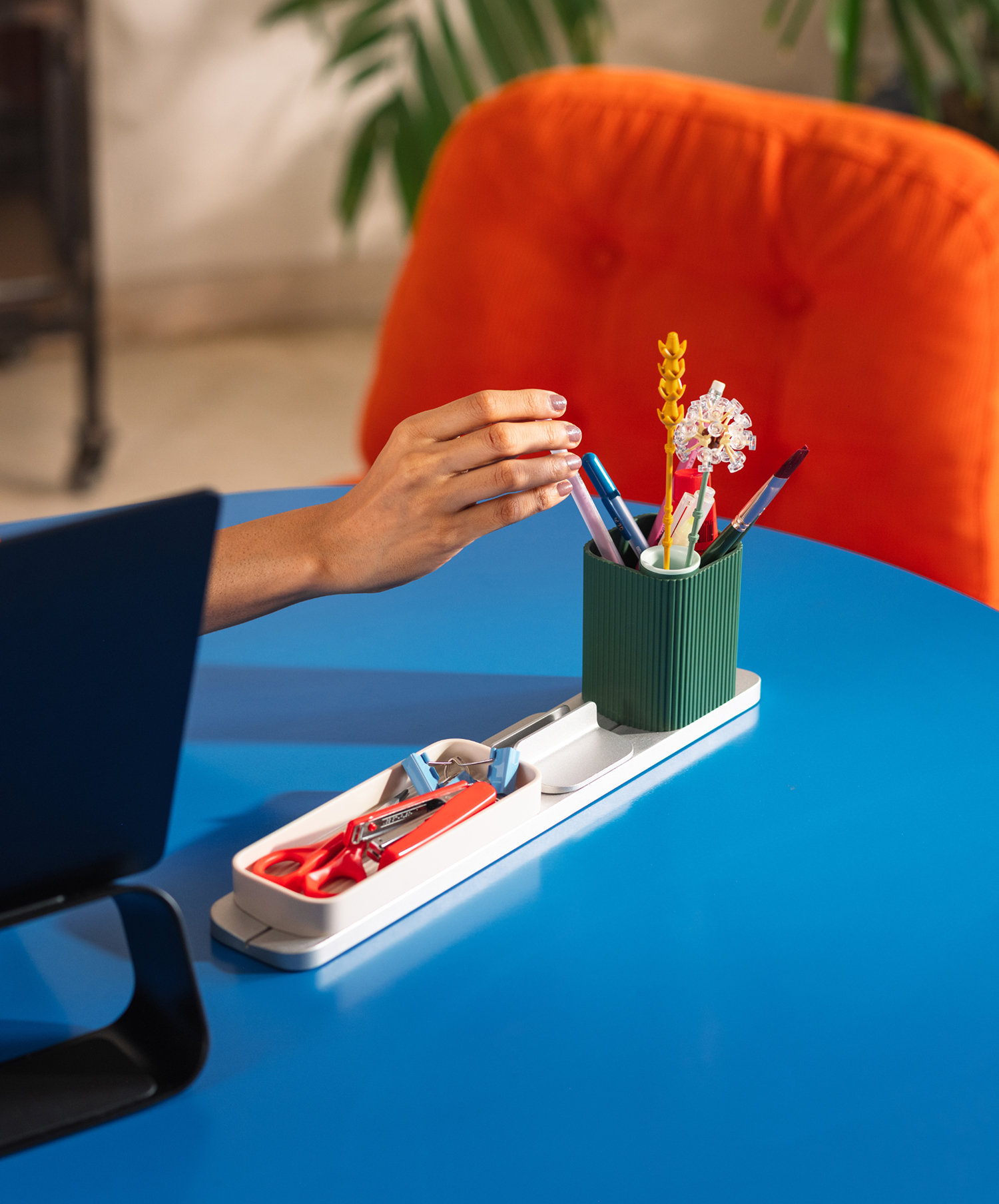 Bar Desk Organiser lifestyle 2