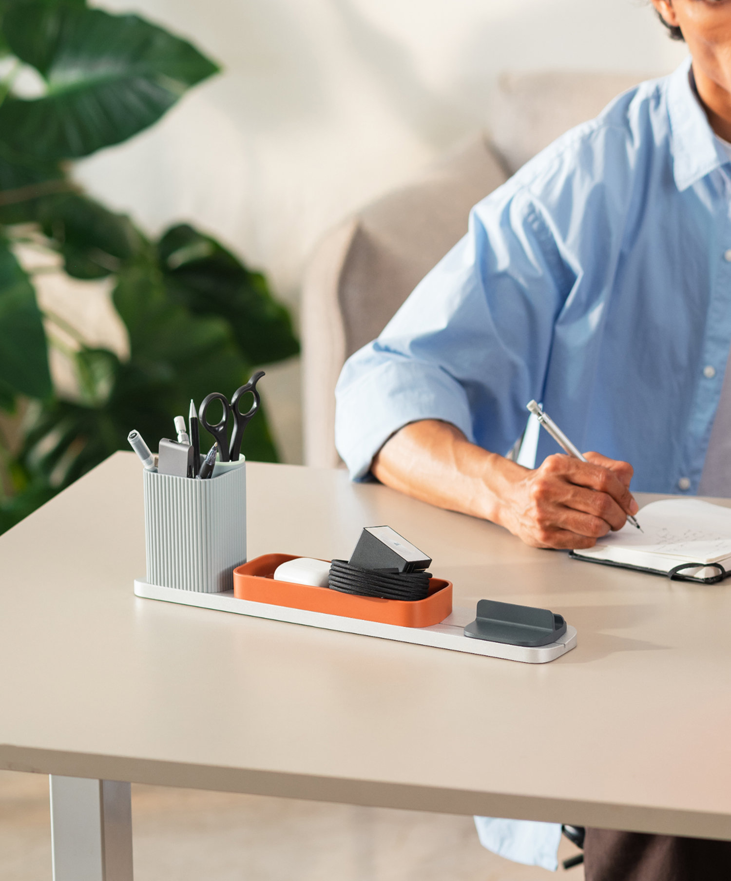 Bar Desk Organiser lifestyle 6