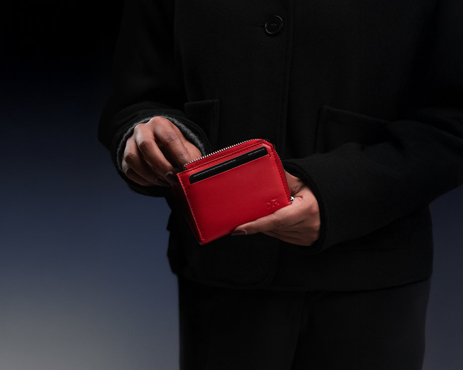 A TIMELESS CARRY