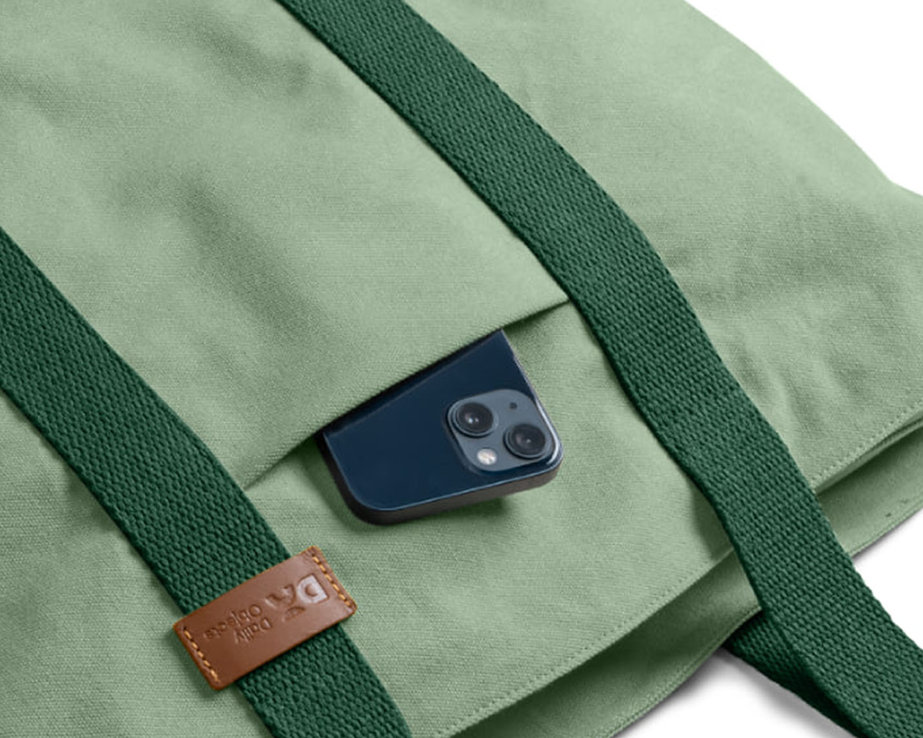 CONCEALED PHONE POCKET