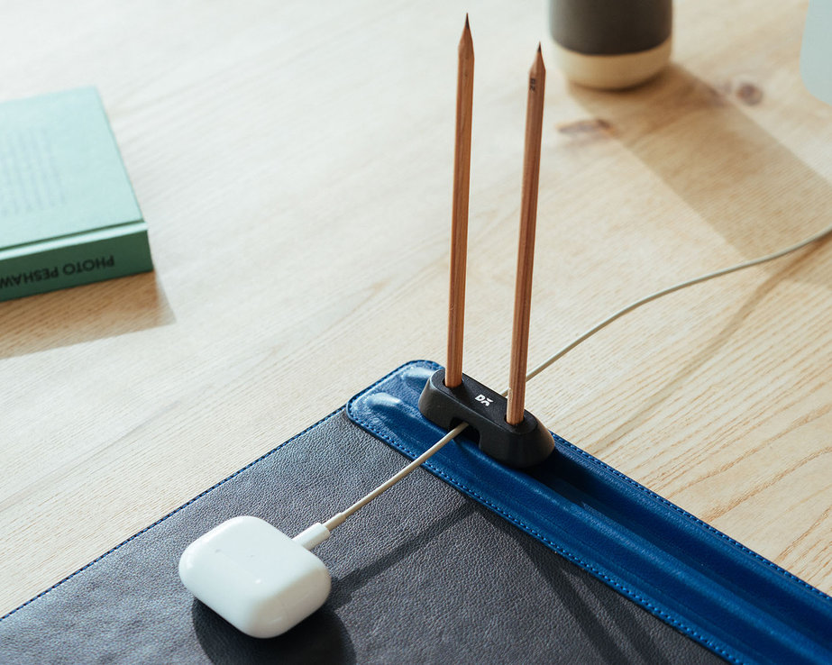 TAMING THE TABLE CLUTTER