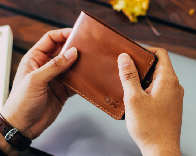 urbangentleman-leather-mens-wallet-1.jpg