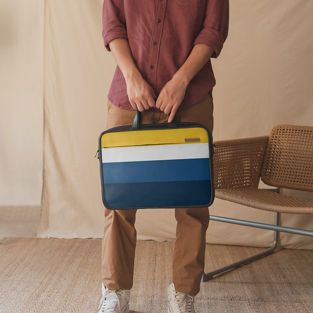 MESSENGER BAGS-image