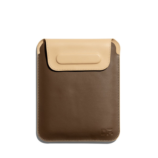 

DailyObjects Walnut Brown SnapOn Envelope Sleeve For iPad Mini 6