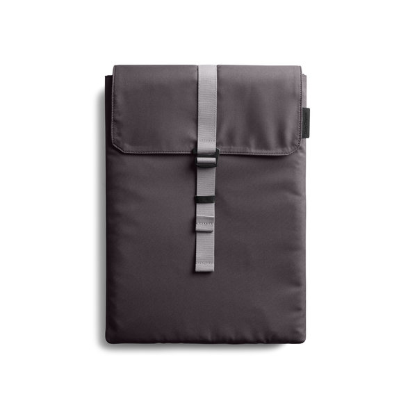 

Charcoal Savanna Sleeve Large
