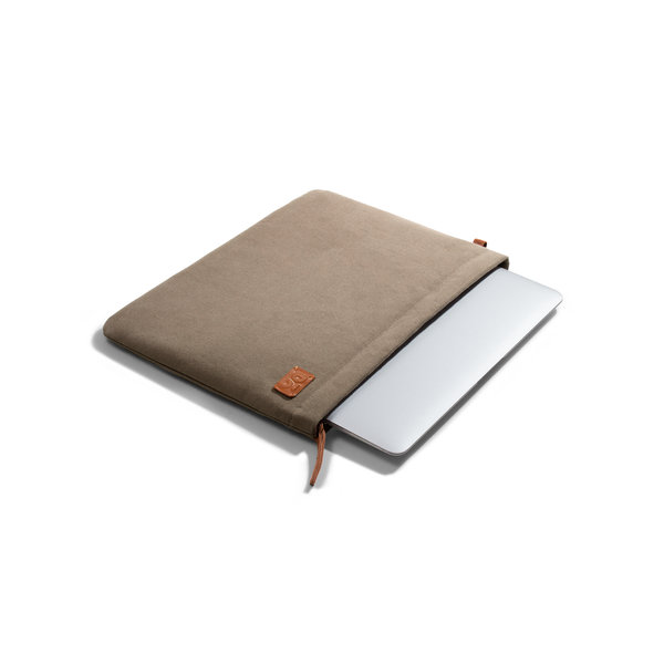 

DailyObjects Khaki Beige Skipper Sleeve Large For MacBook/Laptop upto 38.01cm (15 inch)