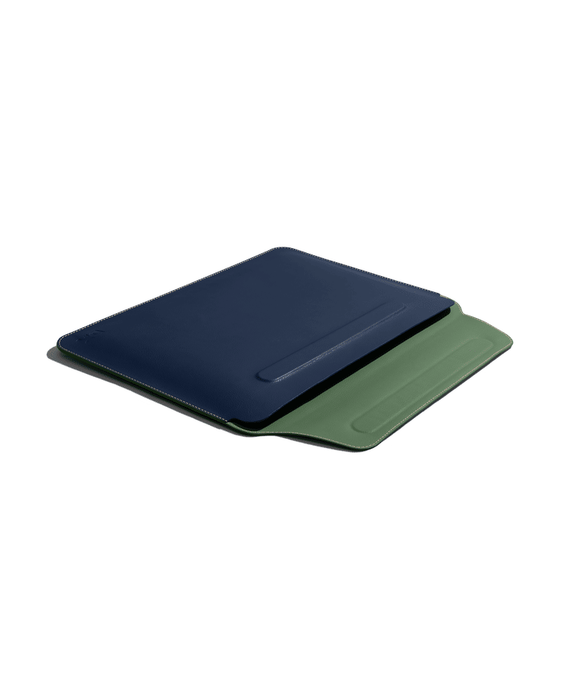 P16 Macbook Woouf Housse Macbook Space Blue SnapOn Envelope Sleeve - Main Image