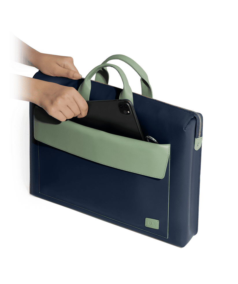 Space sales messenger bag