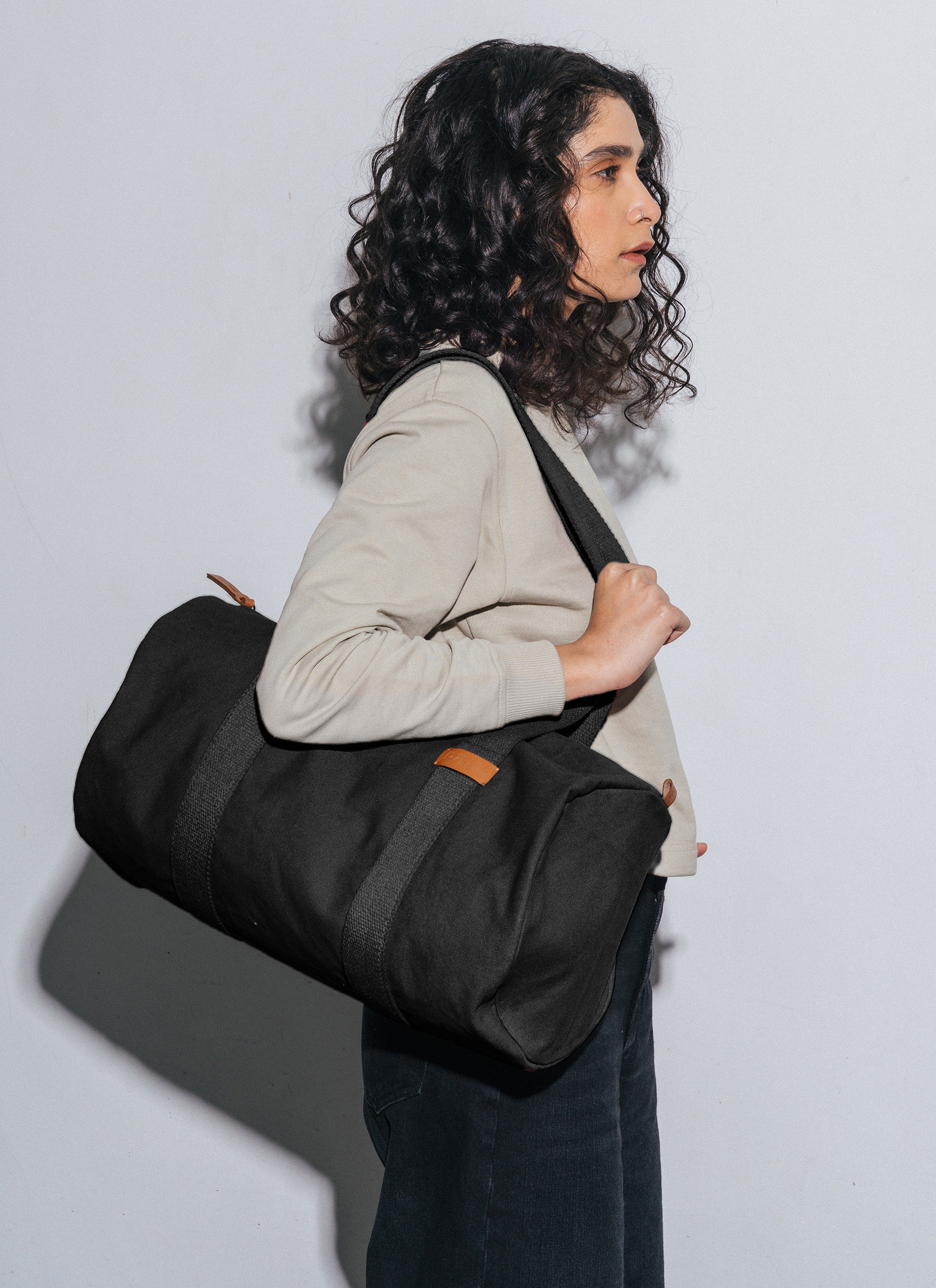 THE SACK CO Black Travel Duffle Bag \Leather Gym Bag/ Duffle Bag for Men  and Women Duffel Without Wheels BLACK - Price in India | Flipkart.com