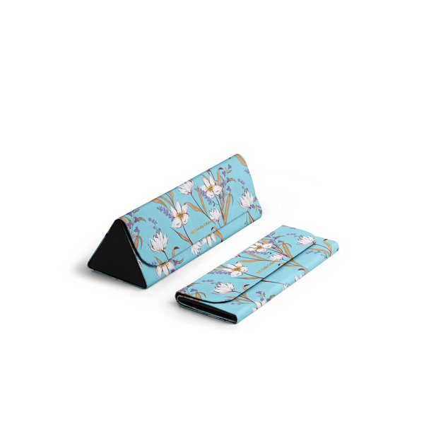 

DailyObjects Sky Blue Lillies - Foldaway Slim Eyewear/Sunglass Case