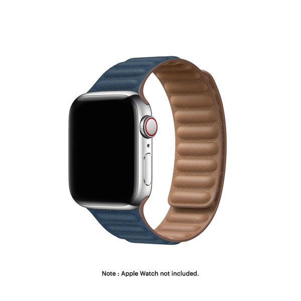 

Midnight Blue Poppy Leather Link Apple WatchBand (42/44/45/49mm)