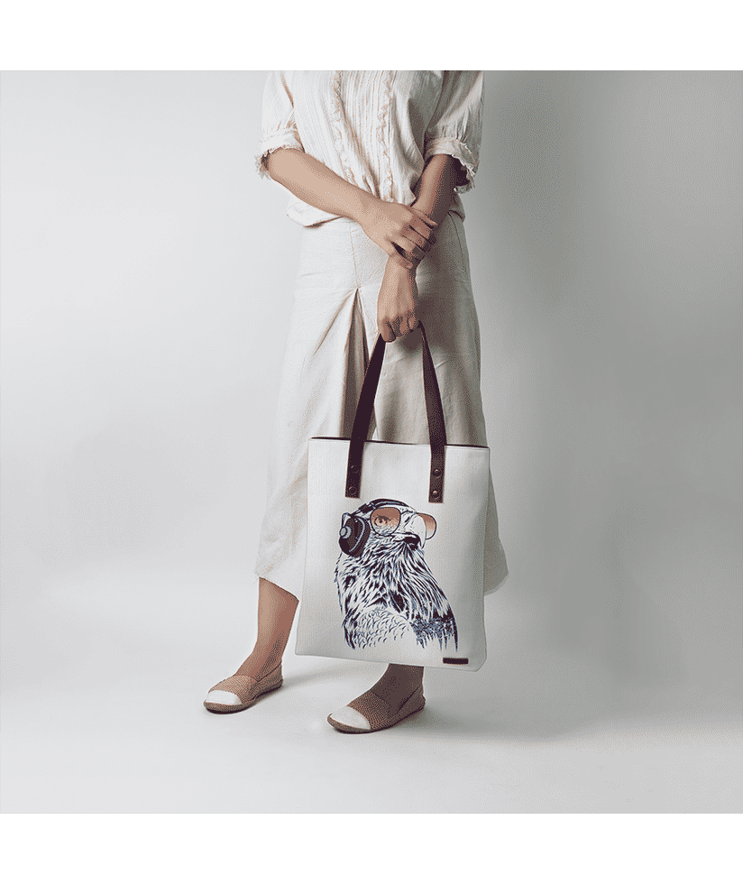 Pilot clearance tote bag