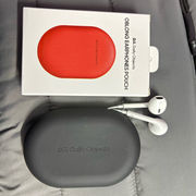 Earphones cable pouch