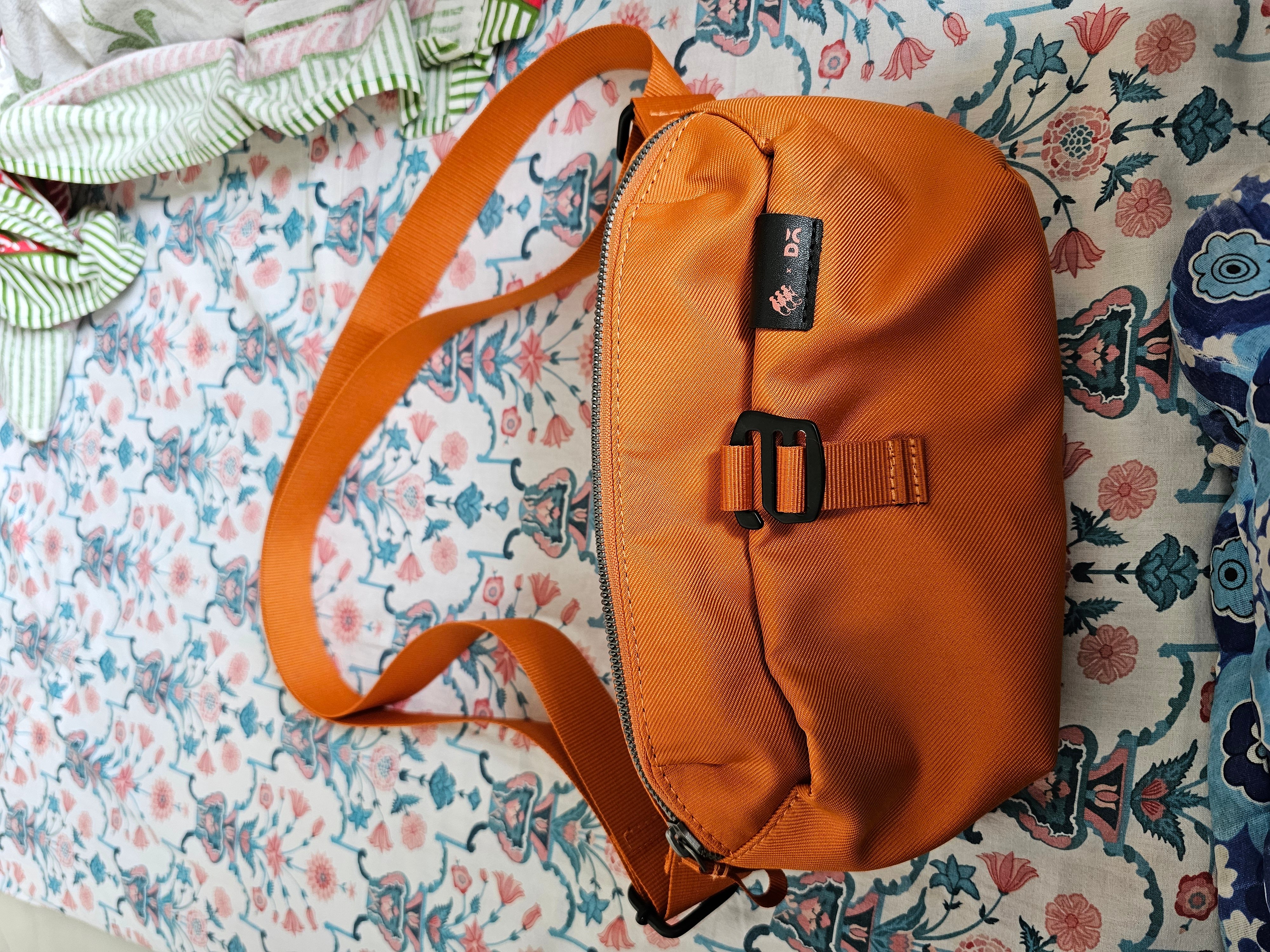 TOO GOOD IN QUALITY AND THE STYLE.