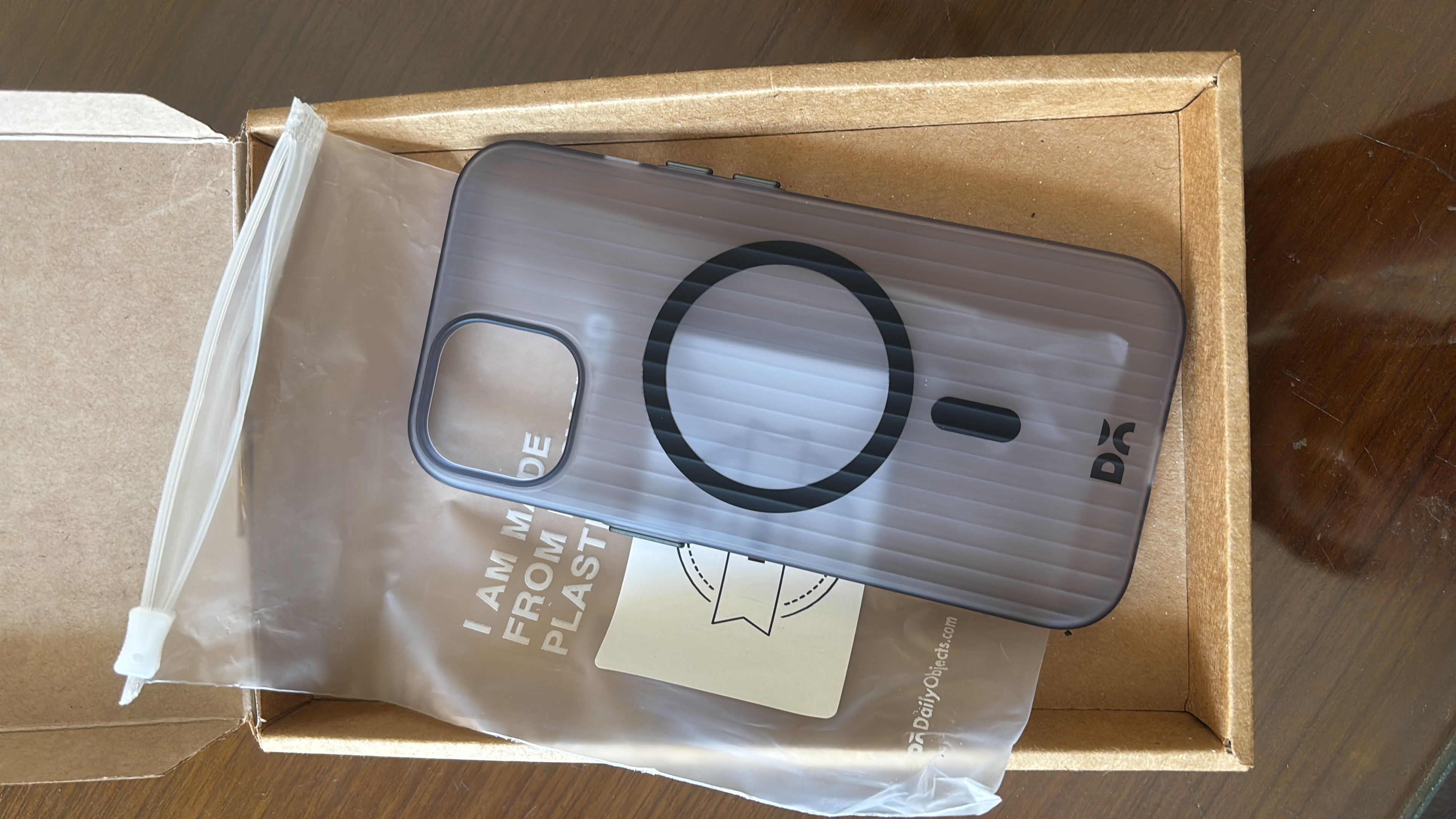 RUBBER FINISH FEELS GREAT. 