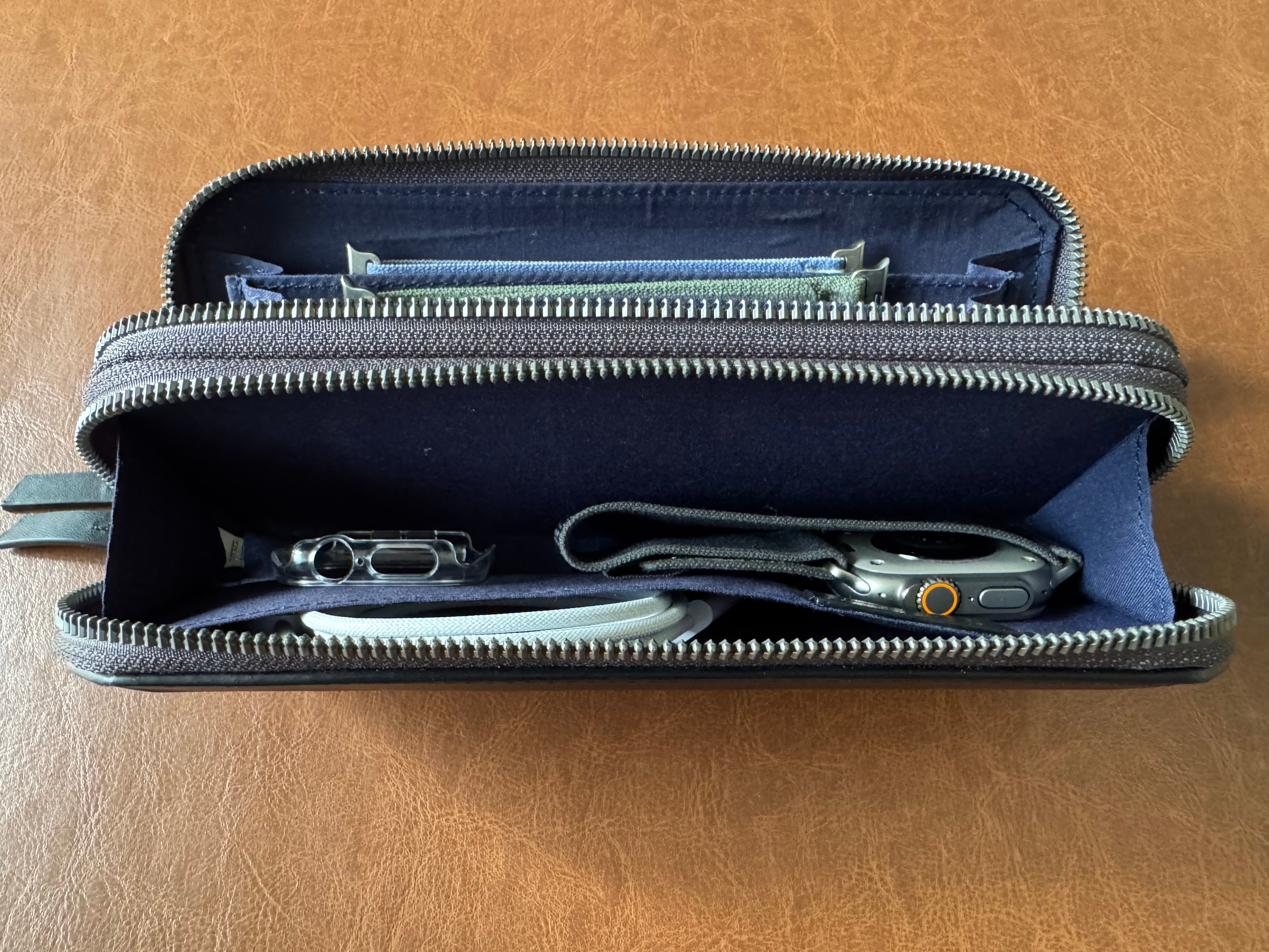 AN IDEAL ORGANIZER FOR YOUR APPLE WATCH 