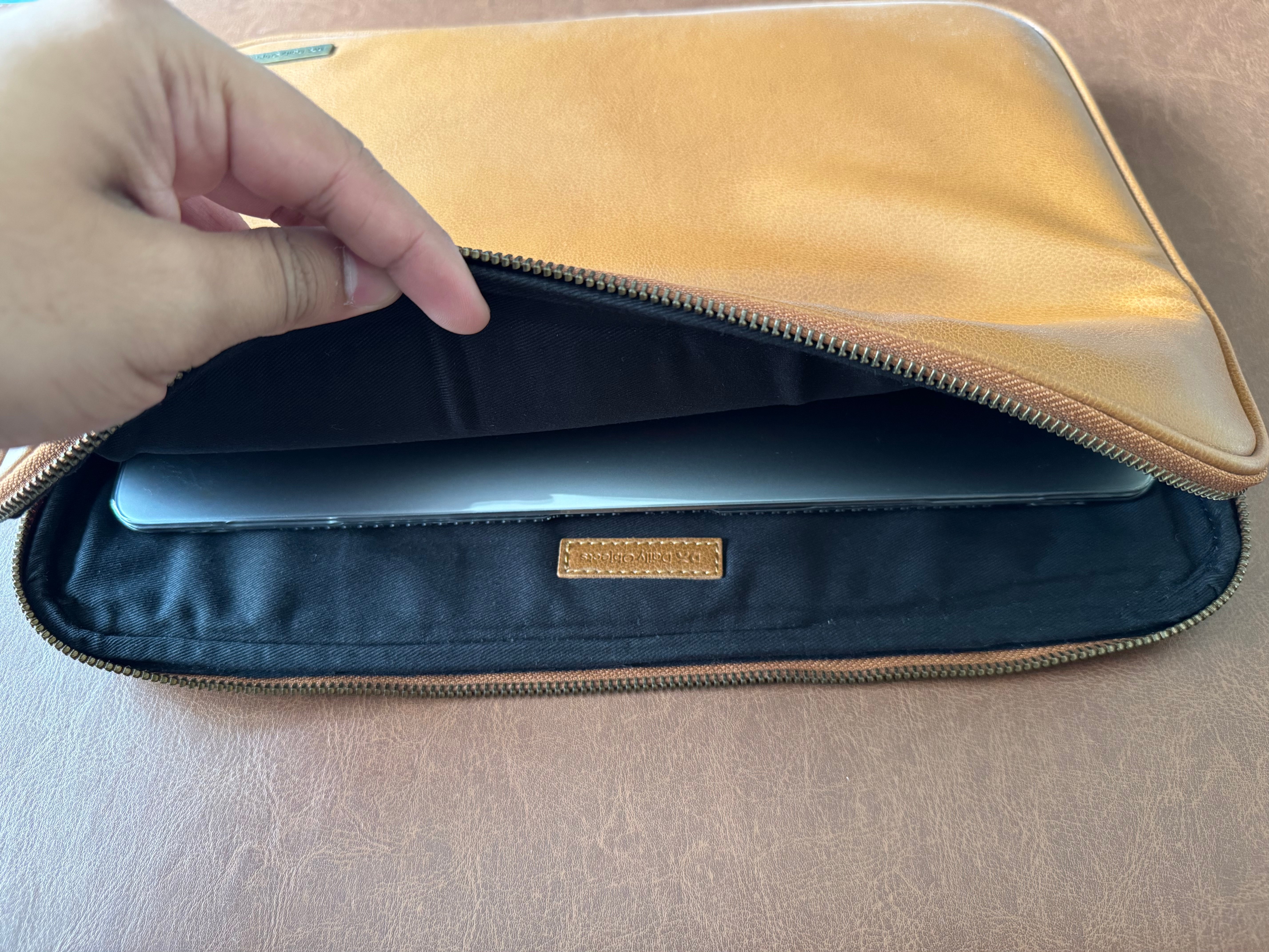 PERFECT GO TO LAPTOP CASE