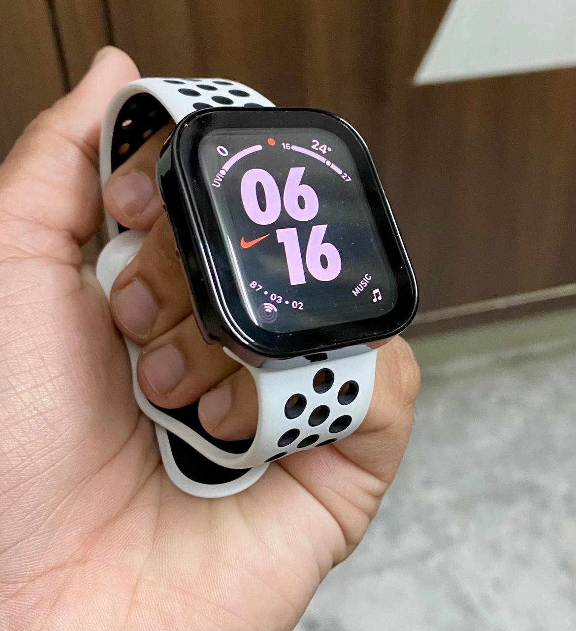 APPLE WATCH 44MM SCREEN CASES