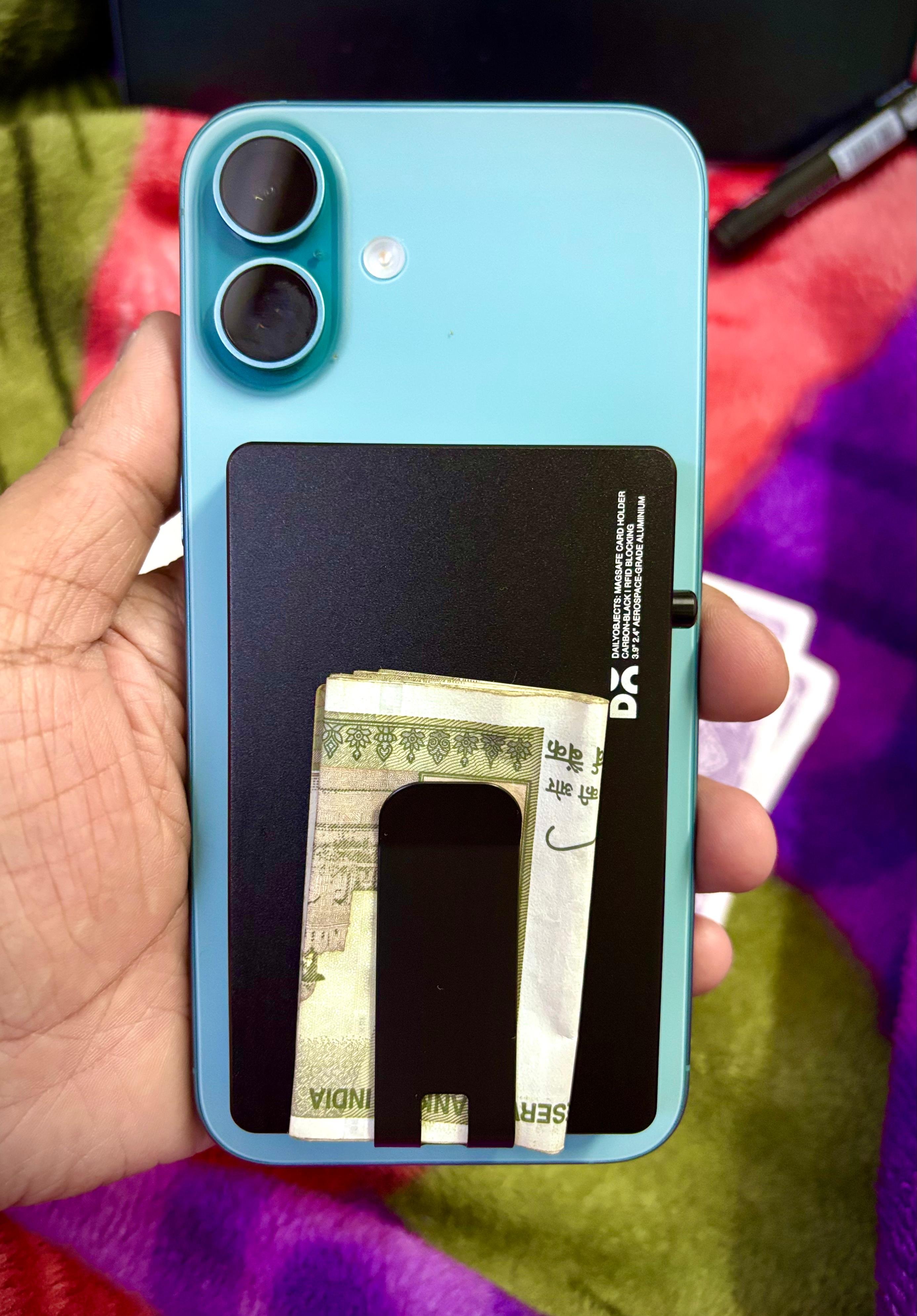 BEST SLEEK MAGSAFE WALLET