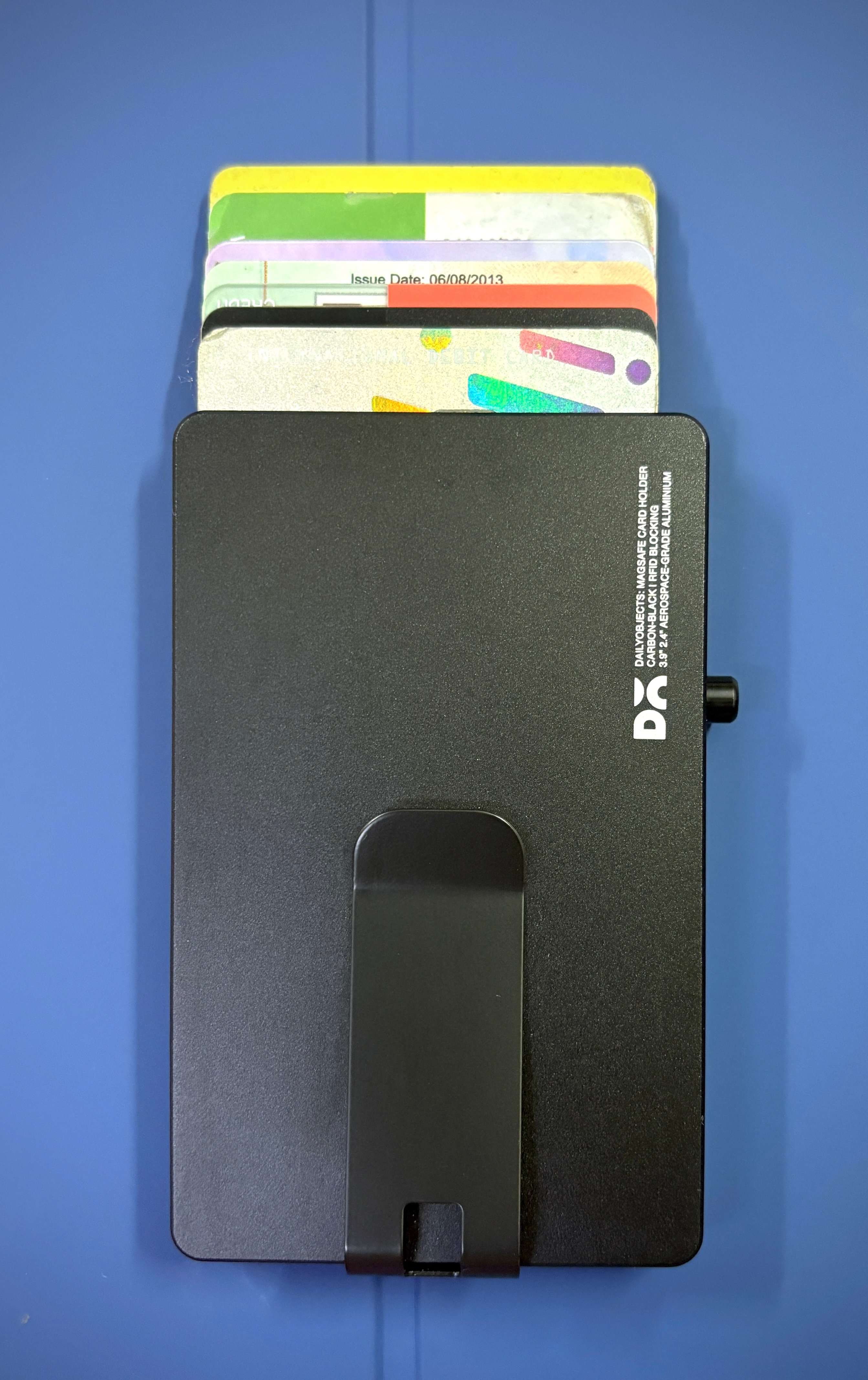 BEST SLEEK MAGSAFE WALLET