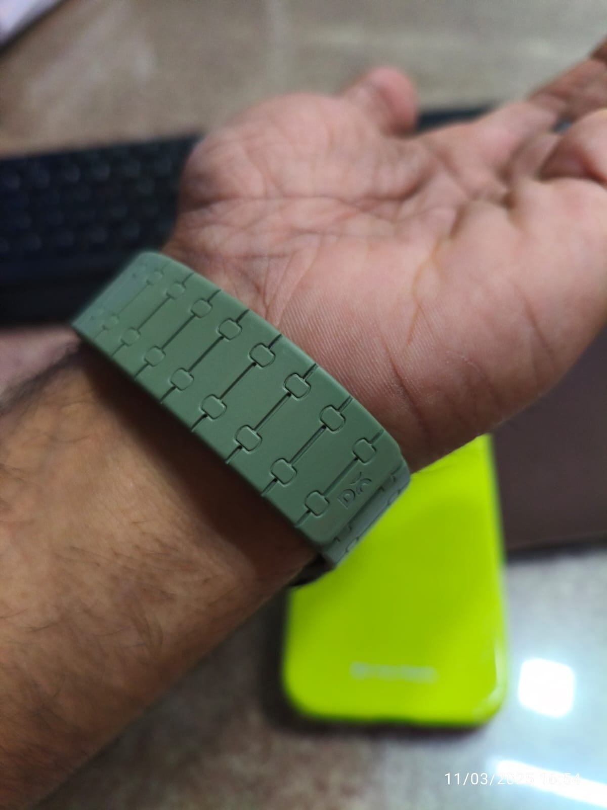 VERY ELEGANT, STYLISH AND PREMIUM 